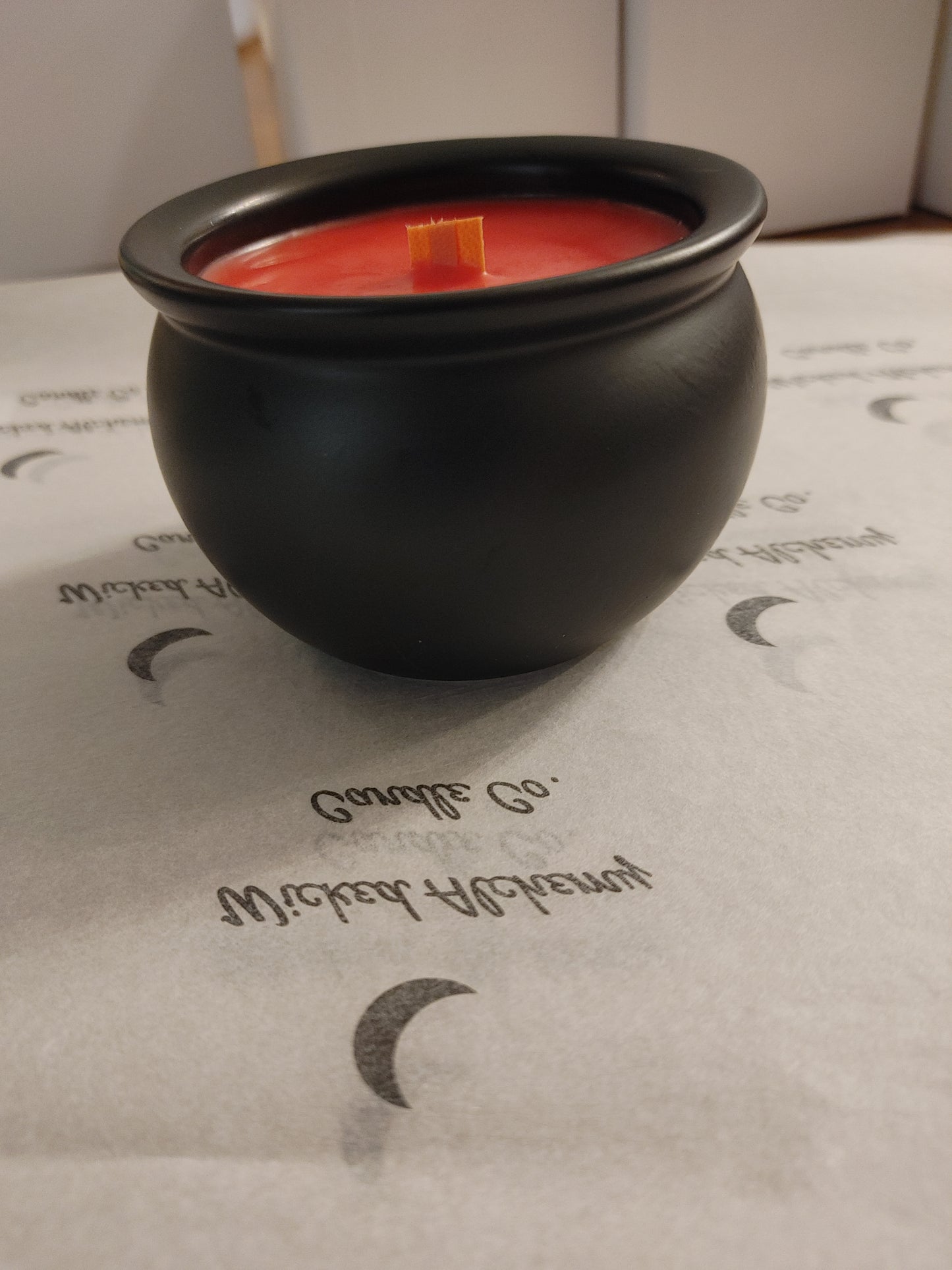 Magic Cauldron 8oz Wood Wick Candle
